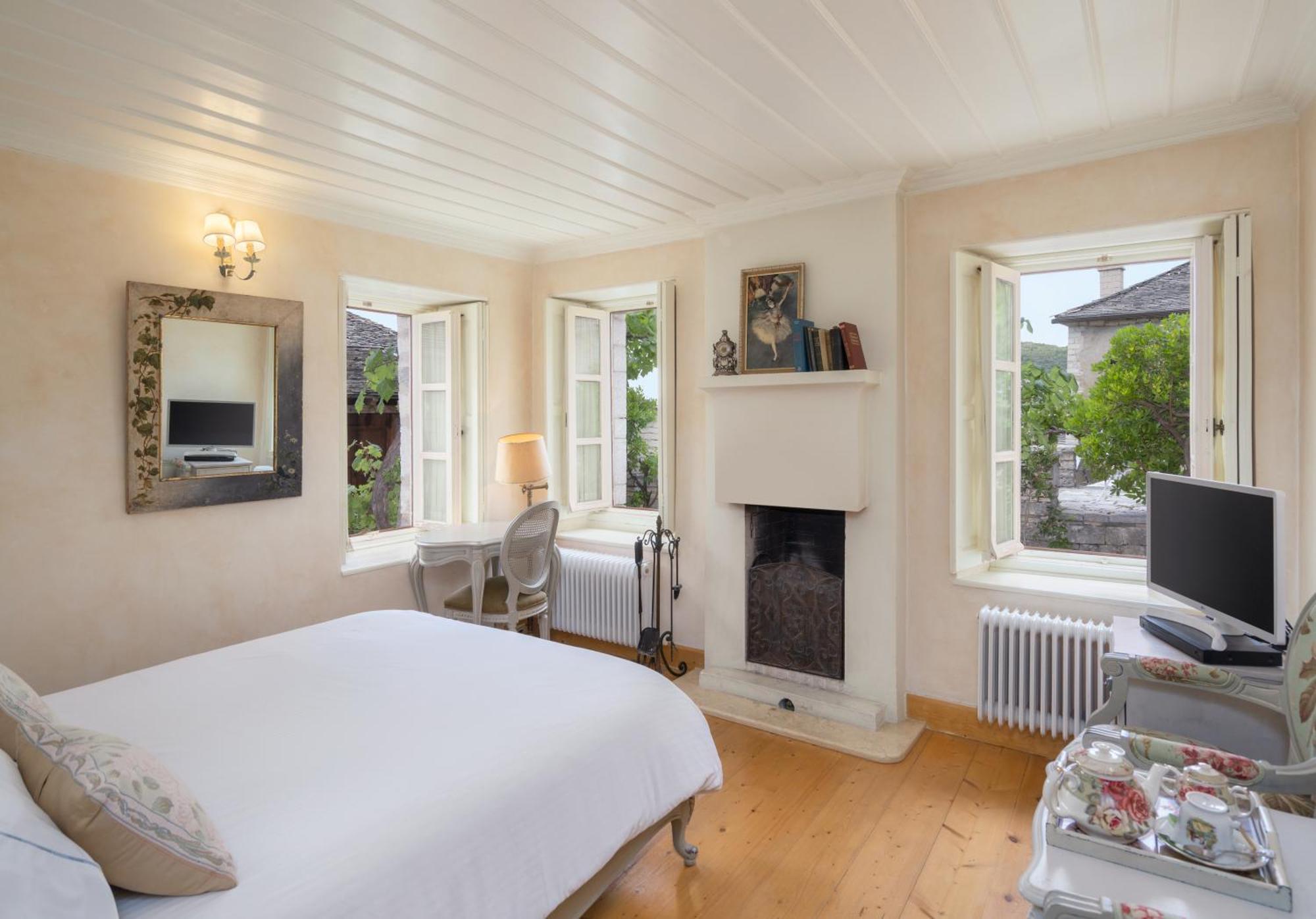Amaryllis Boutique Guest House Ano Pedina Luaran gambar